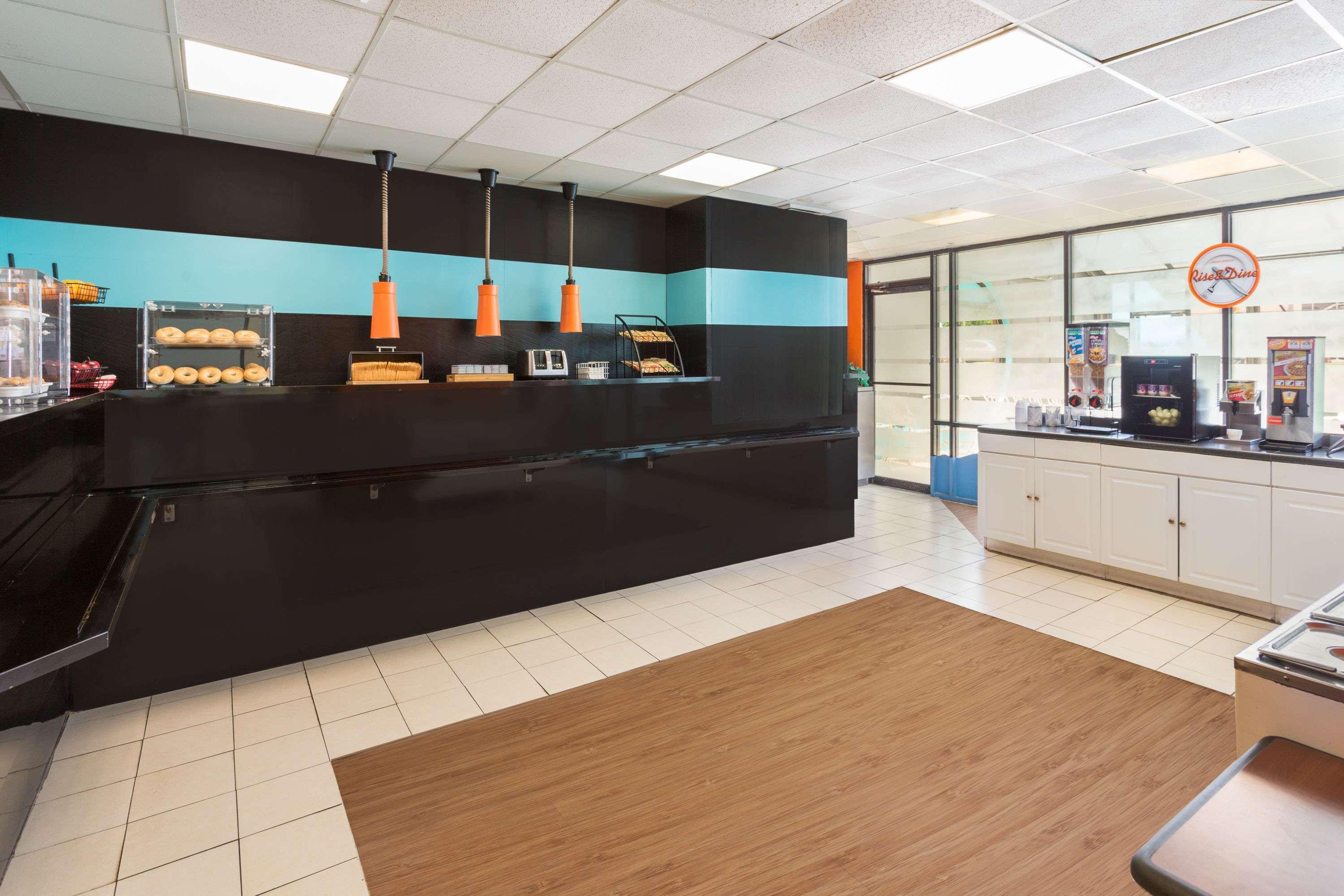 Howard Johnson By Wyndham Williamsburg Norge Екстер'єр фото